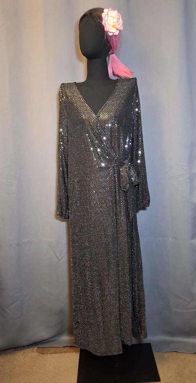Size 12 Large BloomChic Long Sleeve V-Neck Sequin Wrap Tie Waist Maxi Dress - Picture 8 of 10